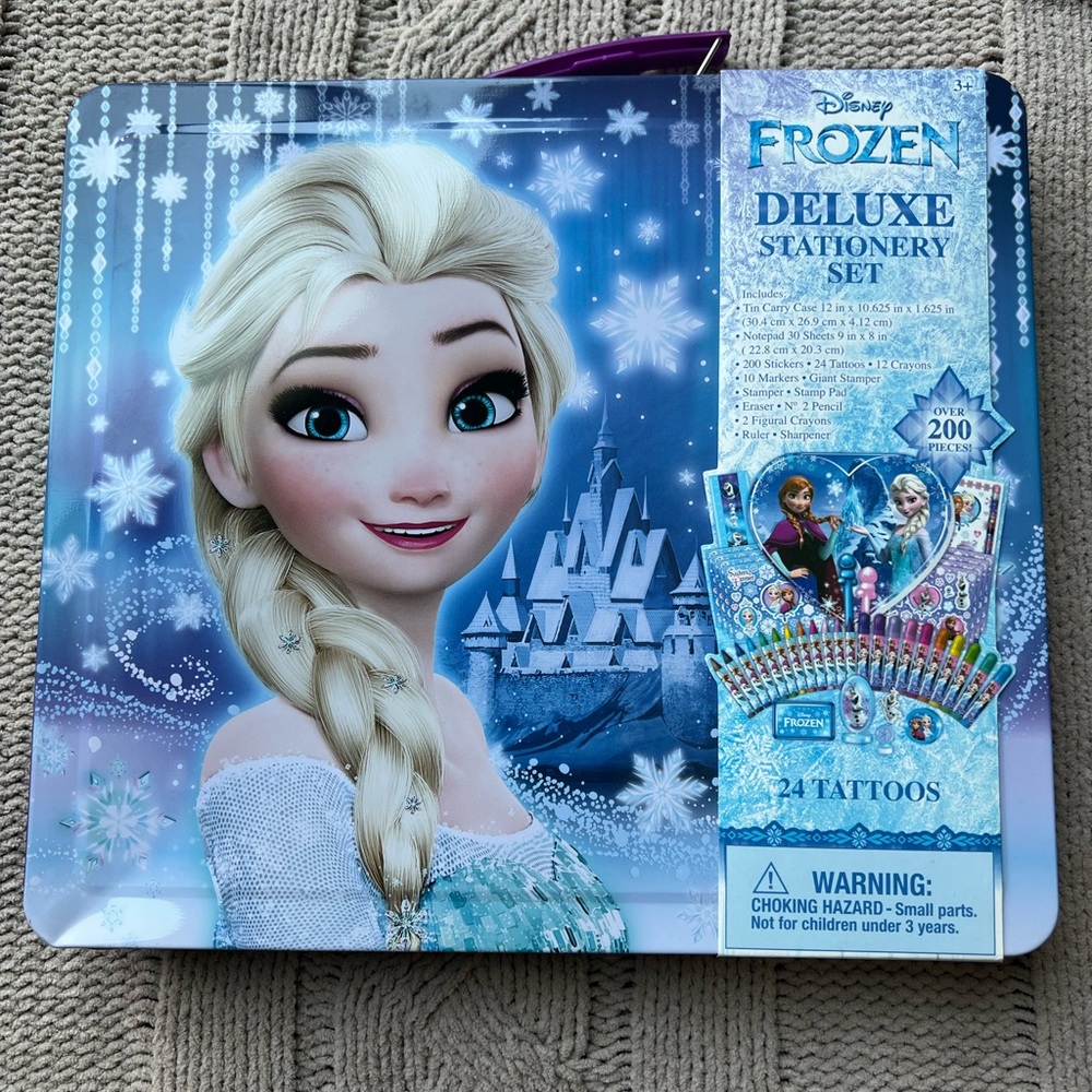 Frozen deluxe stationery set